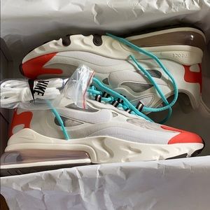 Nike W AIRMAX 270 REACT